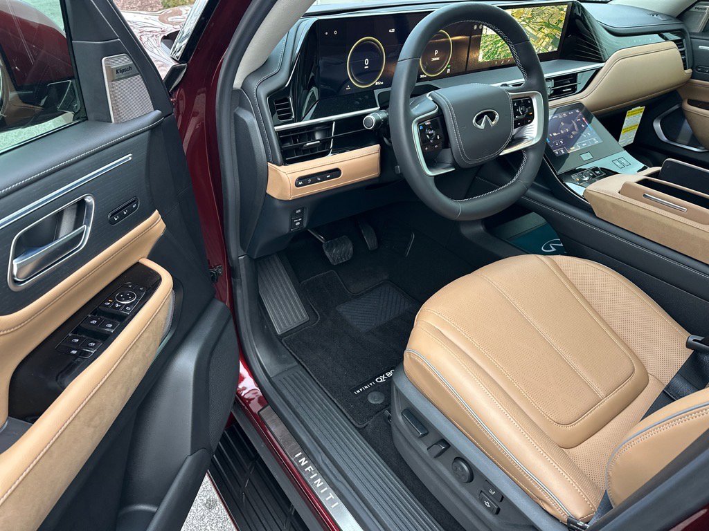 2025 Infiniti QX80 Sensory photo 11