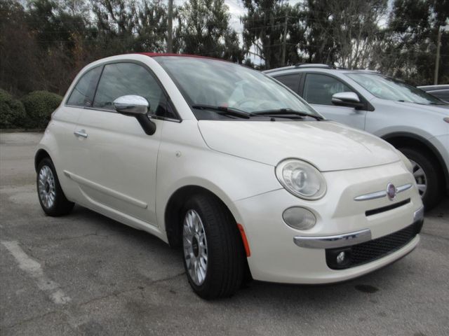 2015 FIAT 500c Lounge's photo