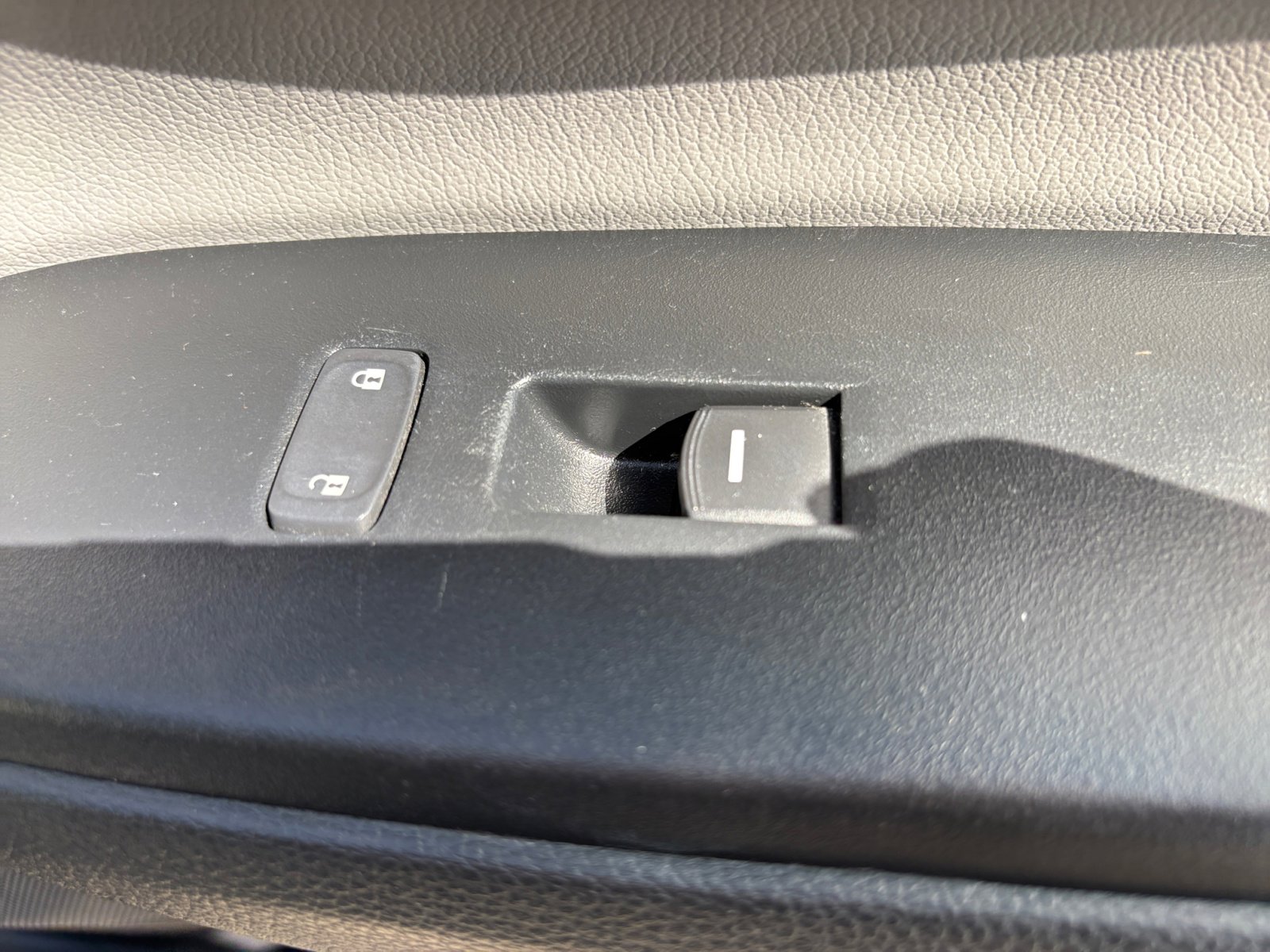 2017 Honda CR-V Touring photo 31