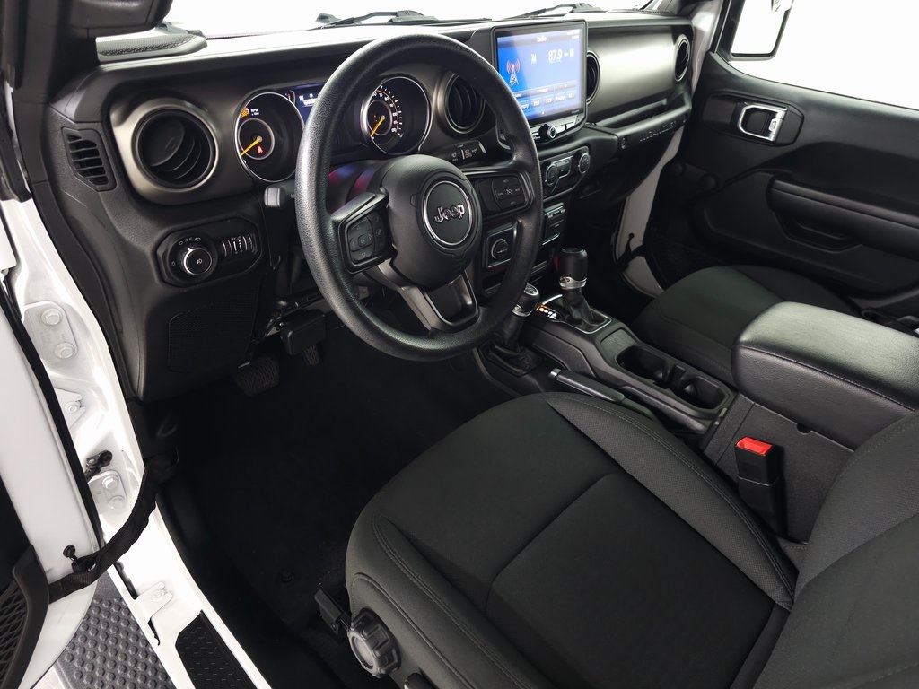 2021 JEEP WRANGLER - Image 14