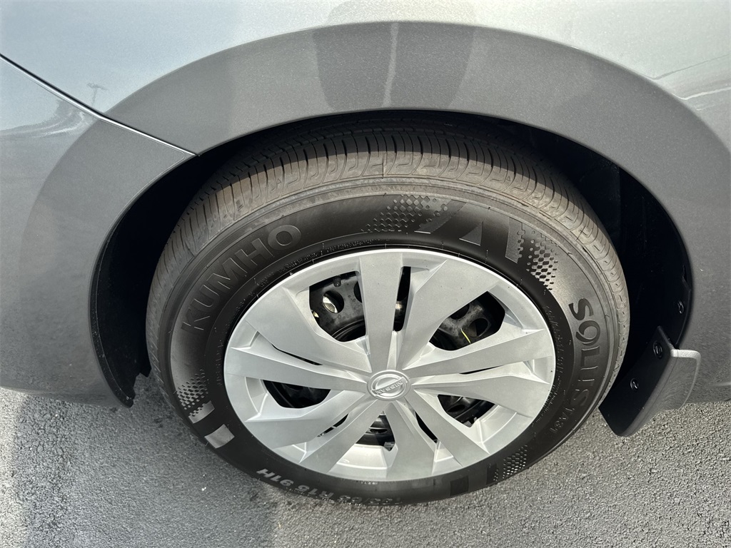 2025 Nissan Versa 1.6 S photo 16