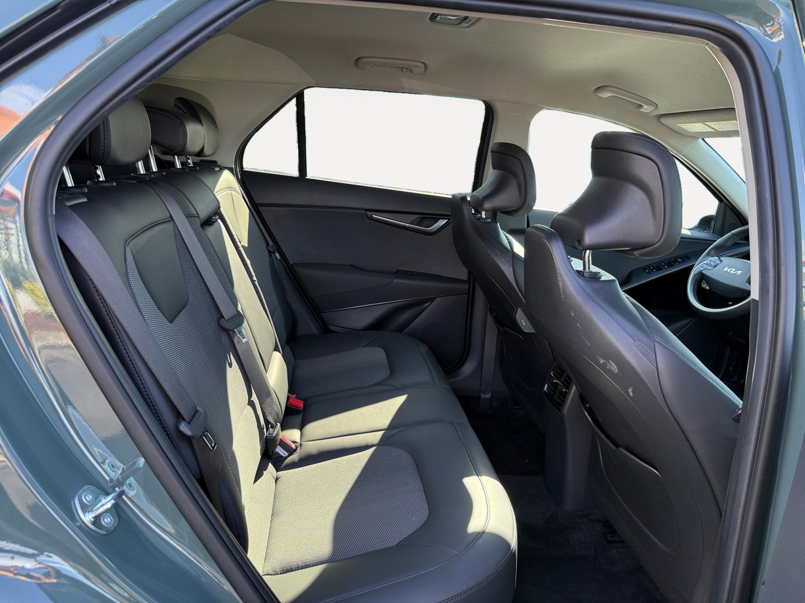 2023 Kia Niro EX photo 17