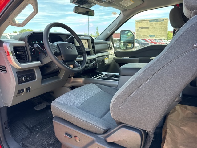 2025 Ford F-450 XLT photo 5