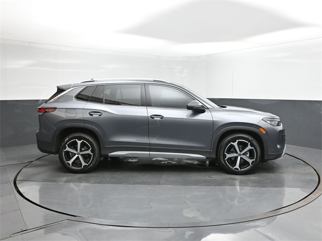 2025 Volkswagen Tiguan SE photo 24
