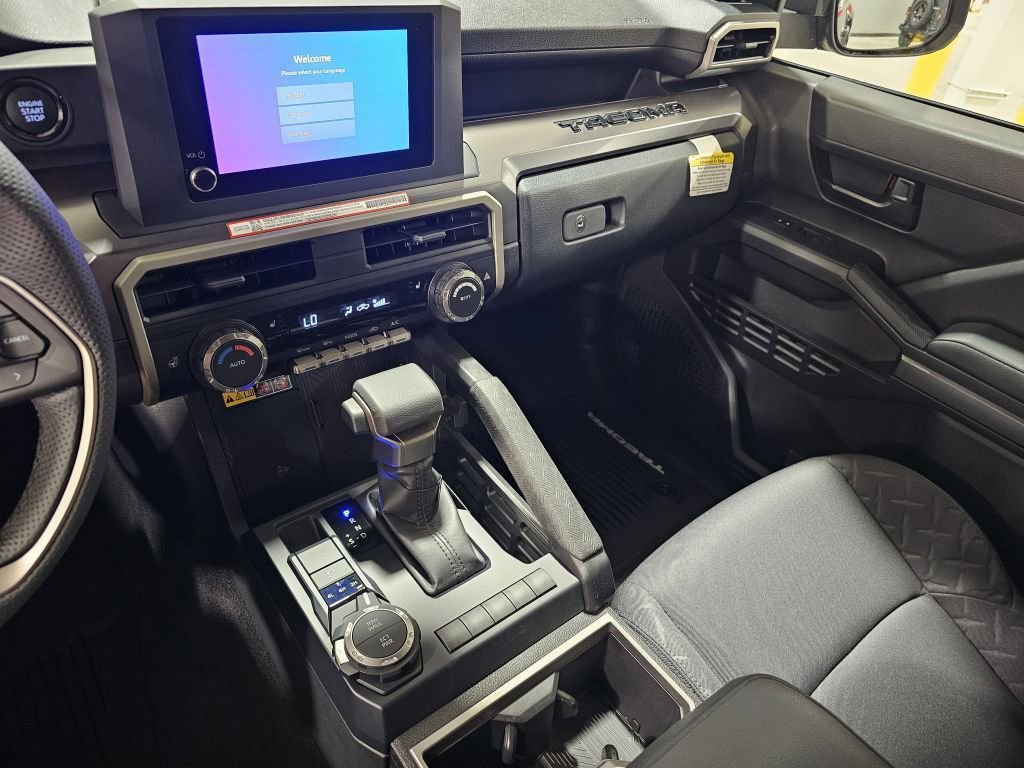 2025 Toyota Tacoma SR5 photo 27