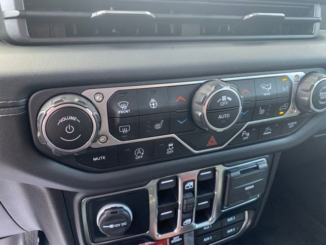 2024 Jeep Gladiator Mojave photo 19