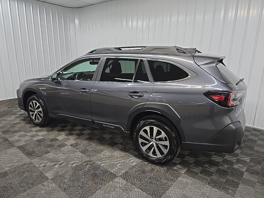 2025 Subaru Outback Premium photo 4
