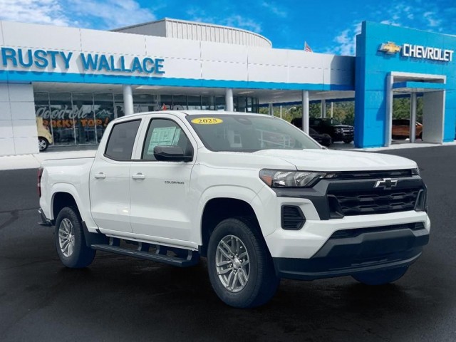 2025 Chevrolet Colorado WT/LT