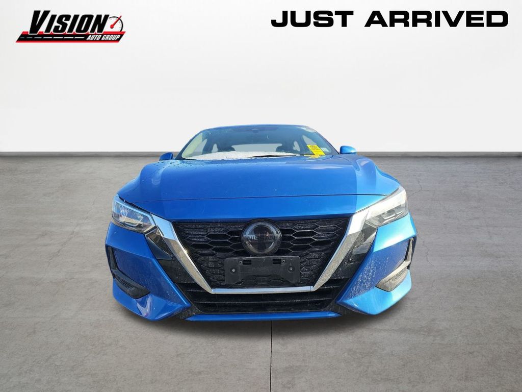 2022 Nissan Sentra SV photo 2