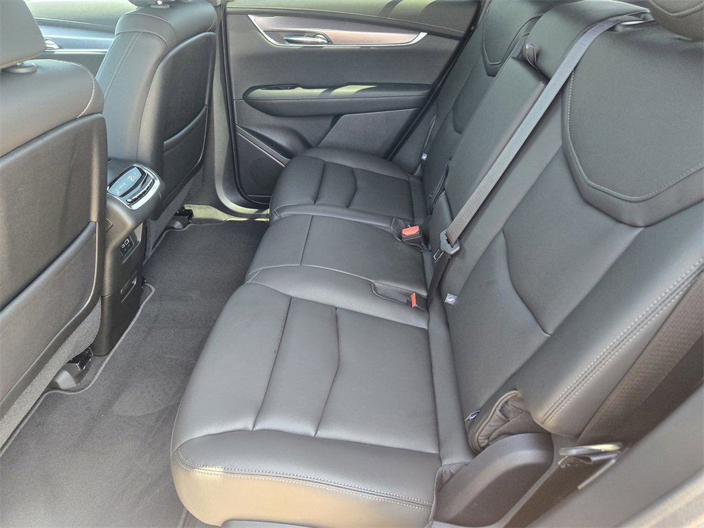 2025 Cadillac XT6 Luxury photo 26