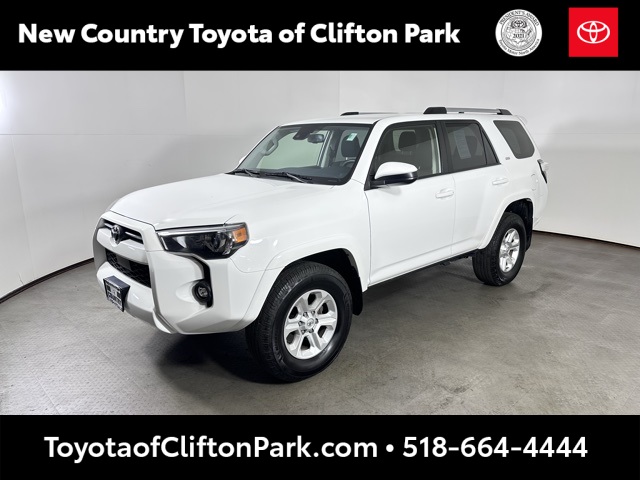 2022 Toyota 4Runner SR5 4WD photo 4
