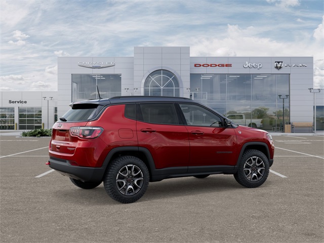 2026 Jeep Compass Trailhawk photo 4