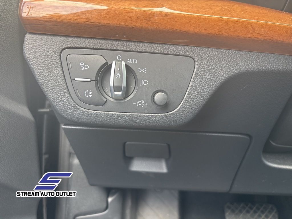 2023 Audi Q5 40 Premium Plus photo 22