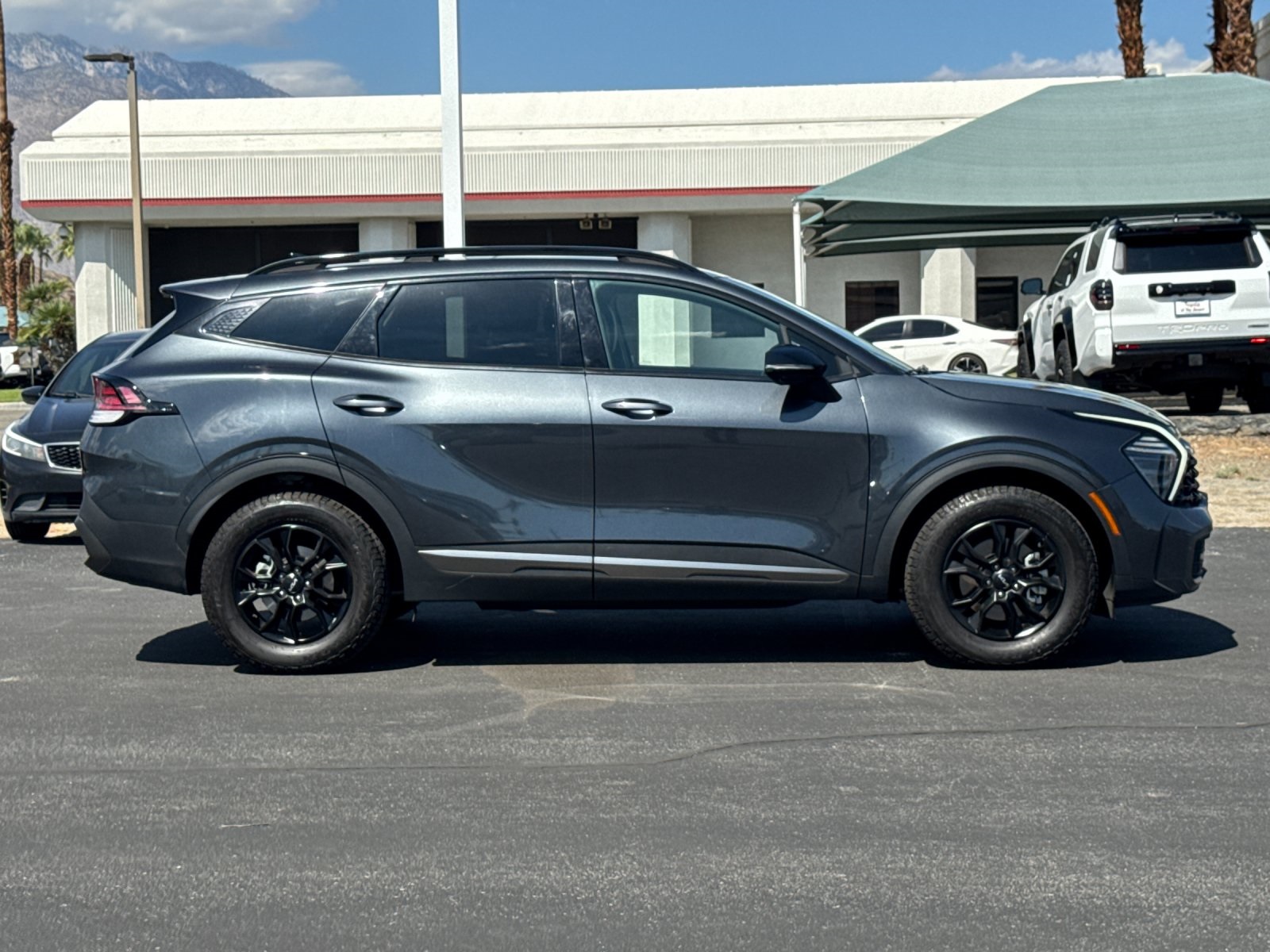 2024 Kia Sportage X-Pro Prestige photo 2