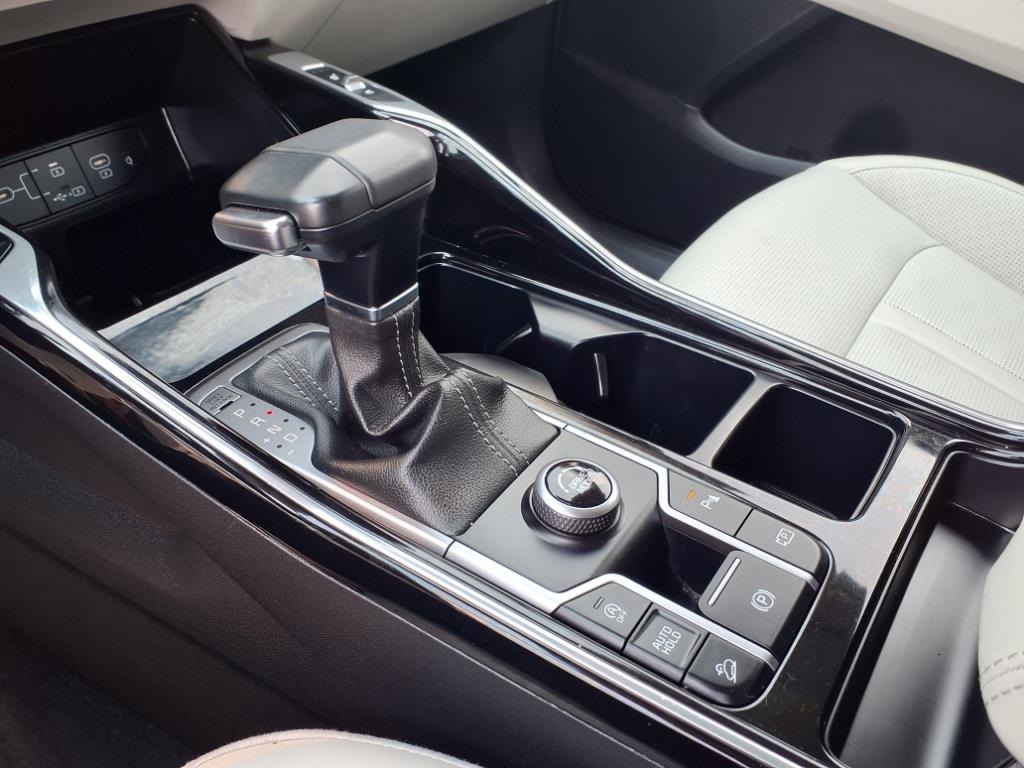 2024 Kia Sorento SX photo 18