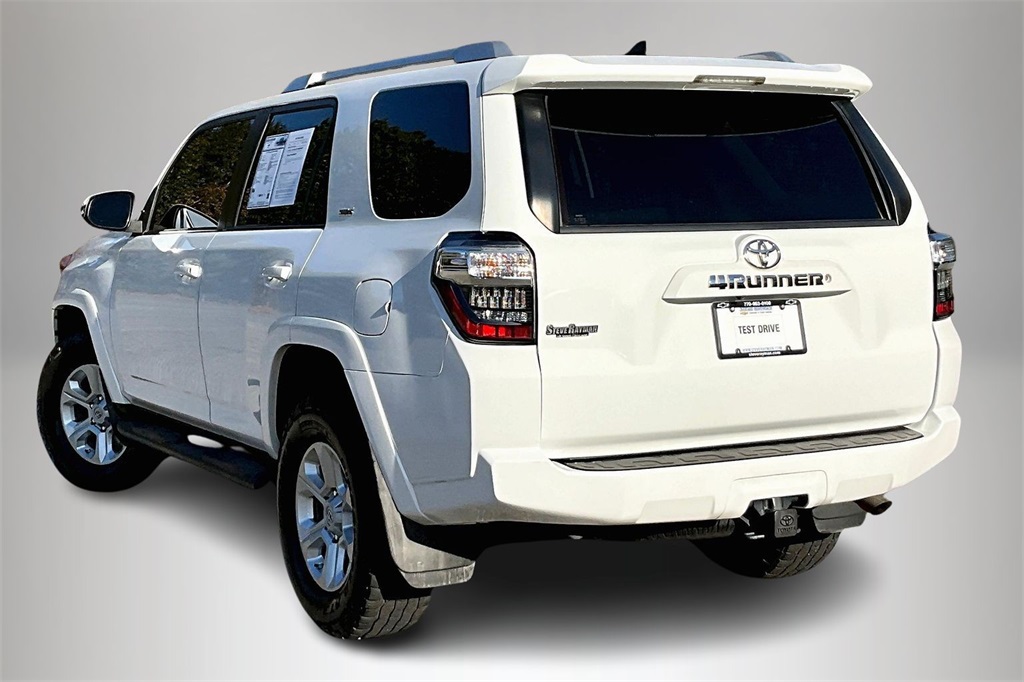 2017 Toyota 4Runner SR5 Premium photo 4
