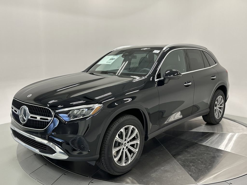 2026 Mercedes Benz GLC 300 photo 3