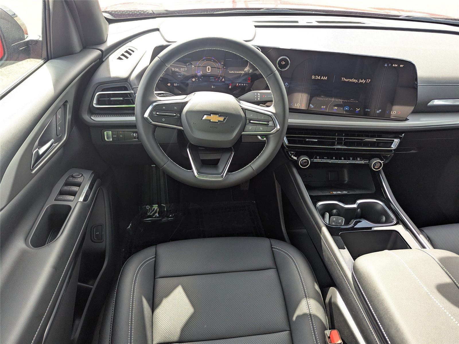 2025 Chevrolet Traverse photo 18