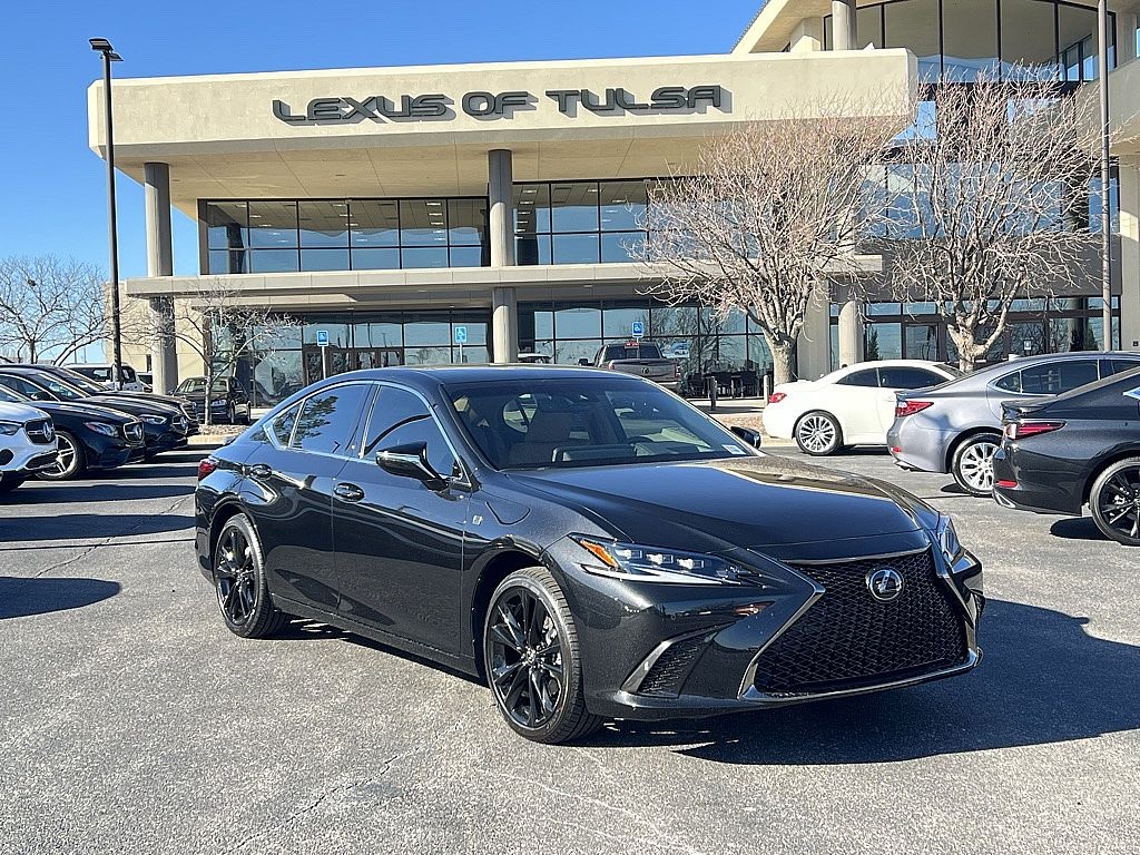 2025 Lexus ES 350's photo