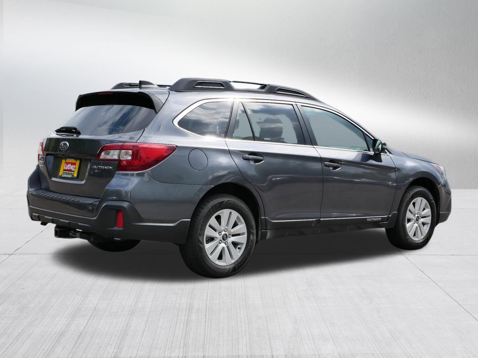 2019 Subaru Outback Premium photo 7