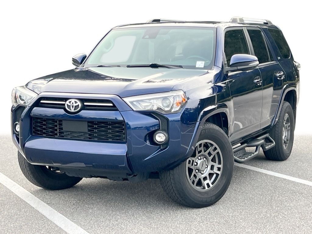 2022 Toyota 4Runner SR5 Premium's photo