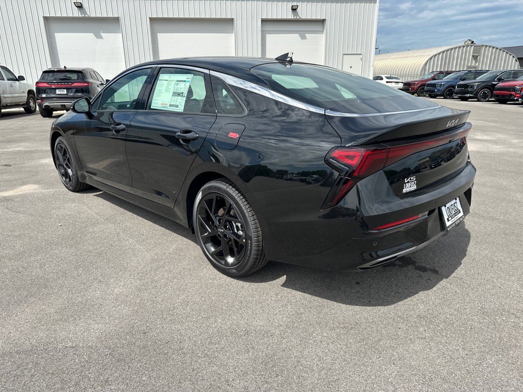 2026 Kia K5 GT-Line photo 4