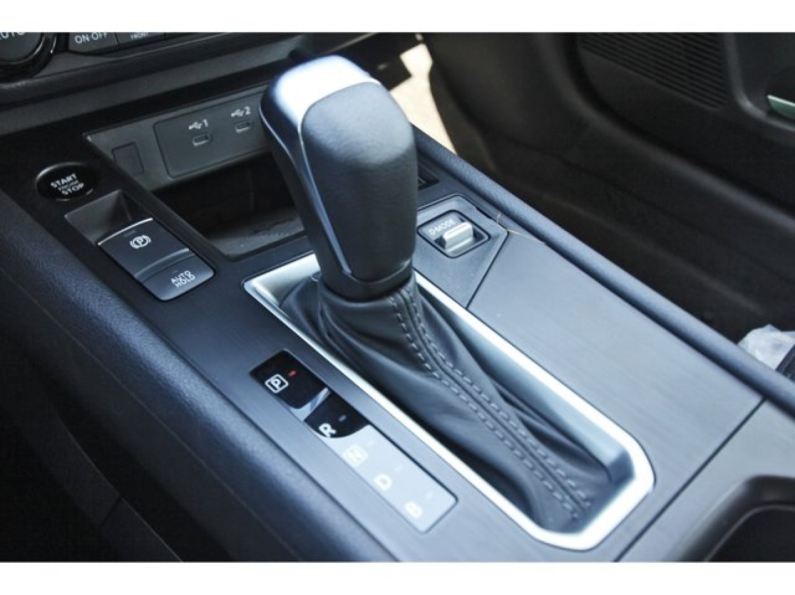 2026 Nissan Kicks SV White at Robbins Nissan