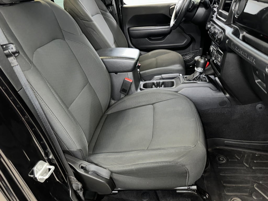 2021 Jeep Wrangler Unlimited Sport Altitude photo 23