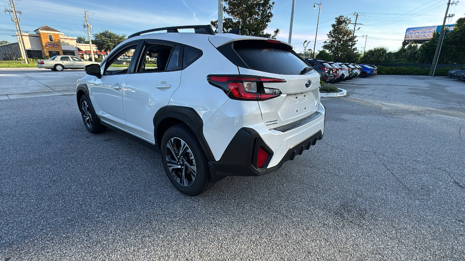 2025 Subaru Crosstrek Premium photo 4