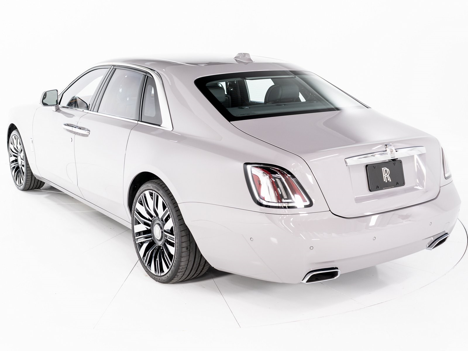 2025 Rolls Royce Ghost RR photo 2