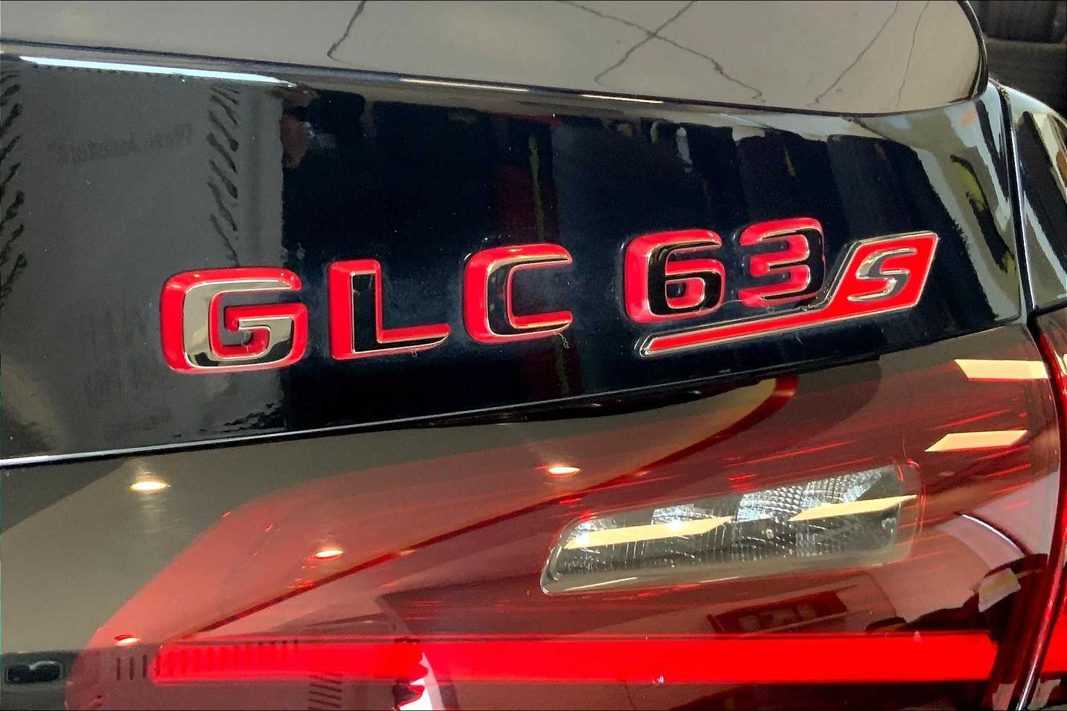 2025 Mercedes Benz GLC AMG 63 S E PERFORMANCE photo 9