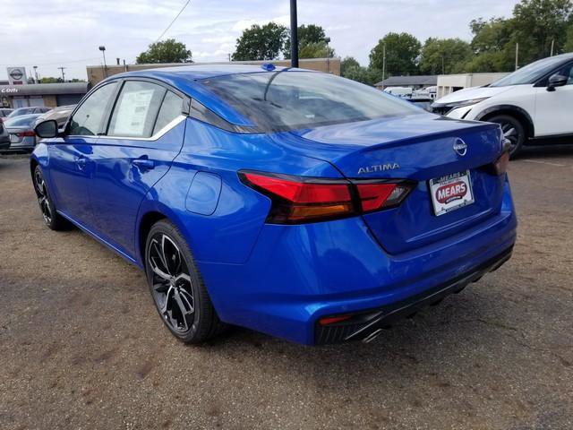 2025 Nissan Altima 2.5 SR photo 3