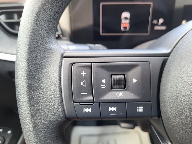 2025 Nissan Kicks SV photo 19