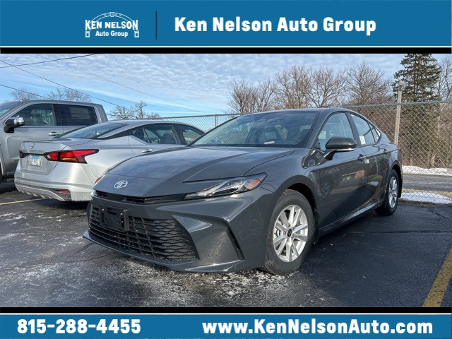 2026 Toyota Camry LE's photo