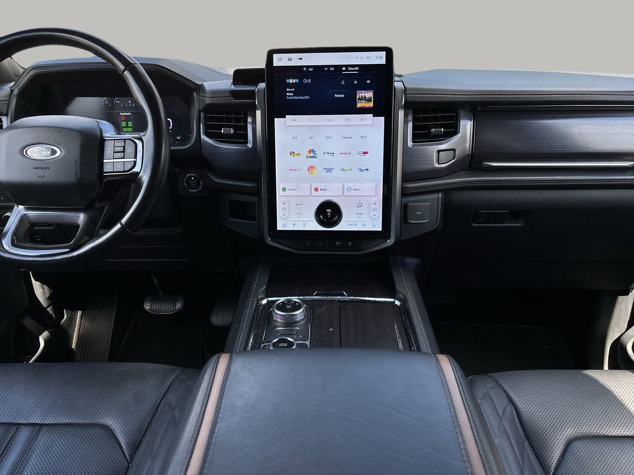 2022 Ford Expedition MAX Platinum photo 13