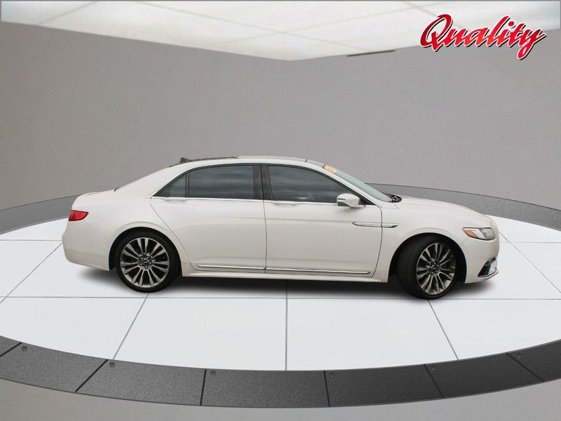 Used 2018 Lincoln Continental Select with VIN 1LN6L9TK4J5616819 for sale in Alton, IL