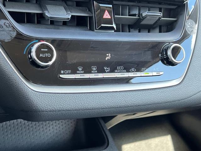 2022 Toyota Corolla LE photo 15