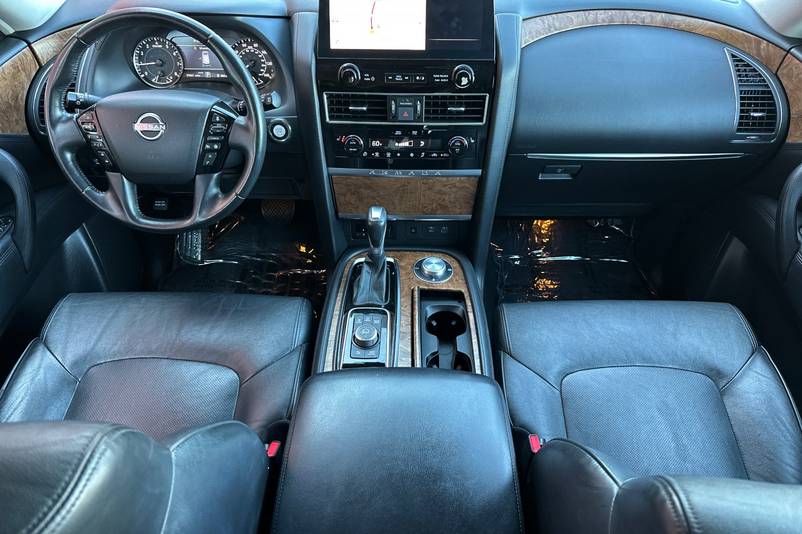 2022 Nissan Armada SL photo 9