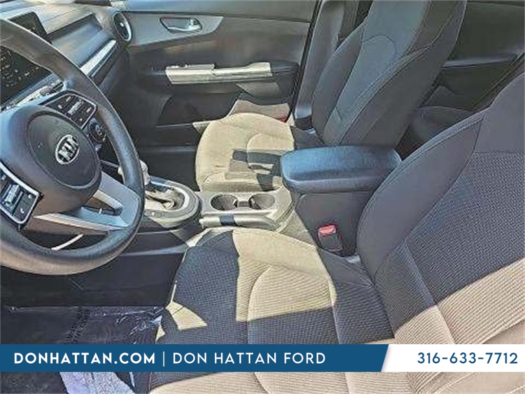 2021 Kia Forte LXS photo 4