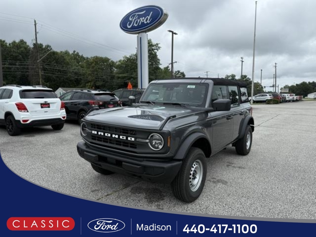 2025 Ford Bronco 4-Door Base's photo