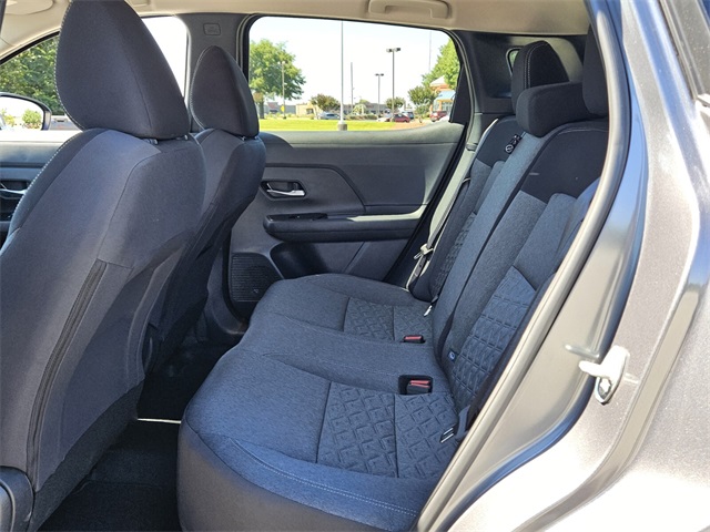2025 Nissan Kicks SV photo 5