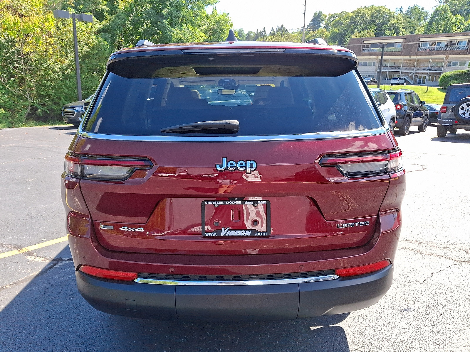 2021 Jeep Grand Cherokee Limited photo 3