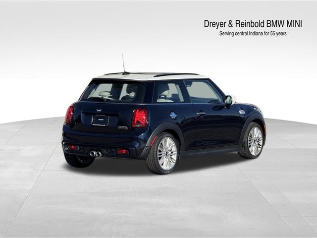 2020 Mini Cooper 2 Door Hardtop Iconic photo 4