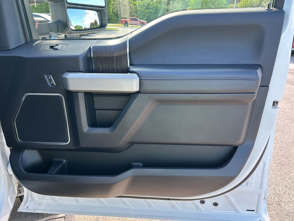 2020 Ford F-250 photo 32