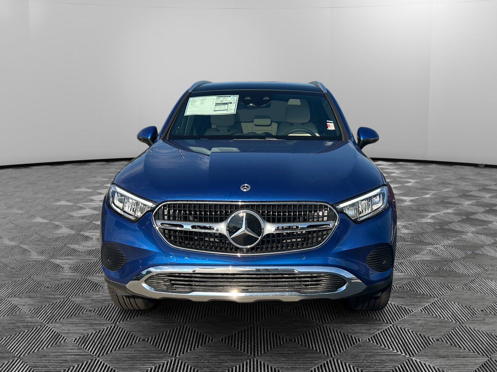 2025 Mercedes Benz GLC 350e 4MATIC photo 8