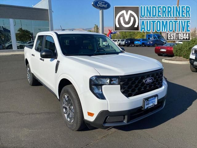 2025 Ford Maverick XLT's photo