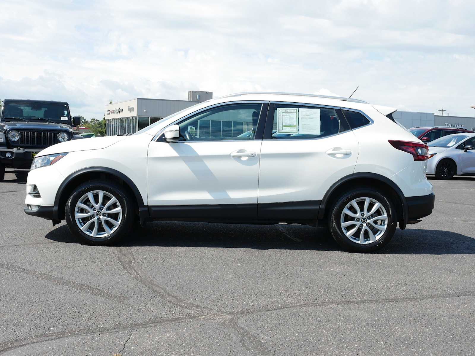 Used 2022 Nissan Rogue Sport SV with VIN JN1BJ1BW6NW480419 for sale in Brainerd, Minnesota