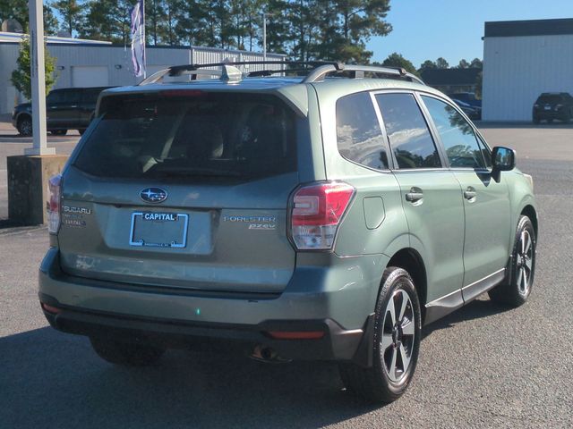 2017 Subaru Forester 2.5i Premium photo 3