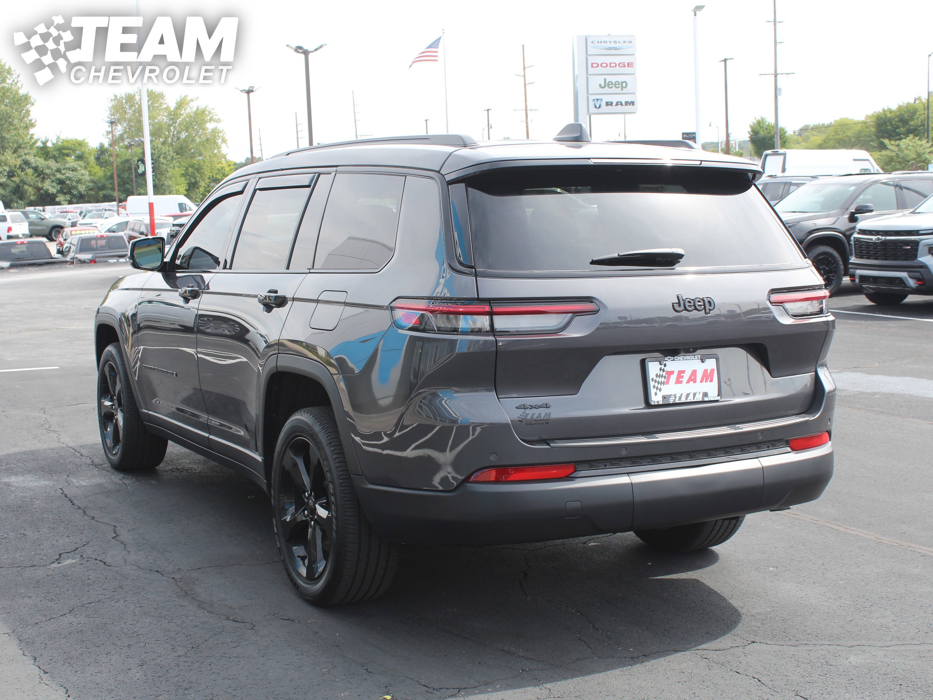 2024 Jeep Grand Cherokee Altitude X photo 2