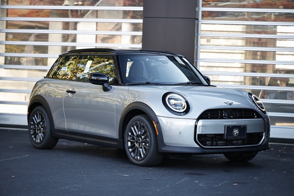2026 MINI Hardtop 2 Door's photo